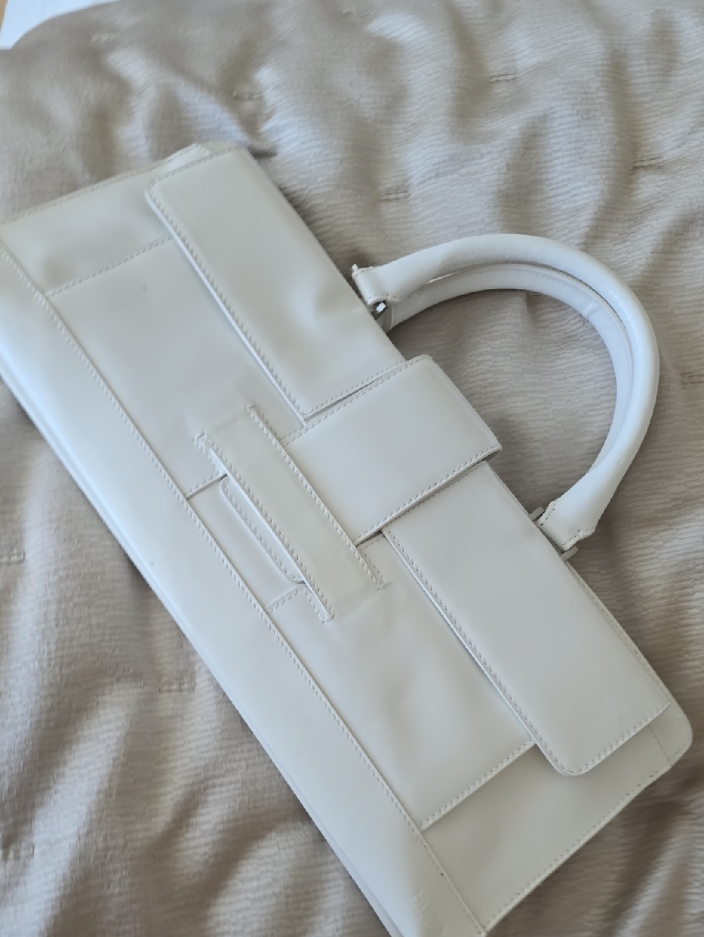 Hugo Boss Elegant White Leather Top-Handle Bag - Women's Fashion